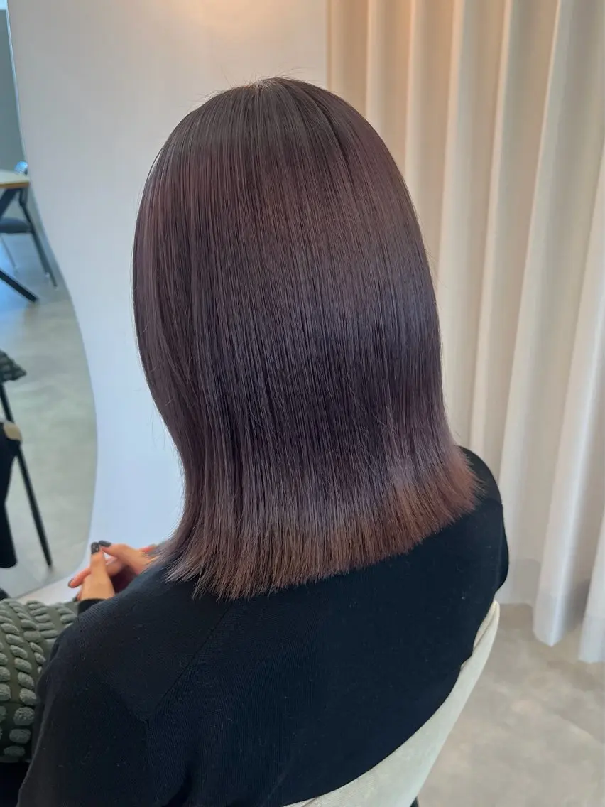 ミディアム カラー グレージュ ラベンダーカラー ラベンダーグレージュ ラベンダーグレー カット ヘアカラー トリートメント 駒場 まといのヘアスタイル