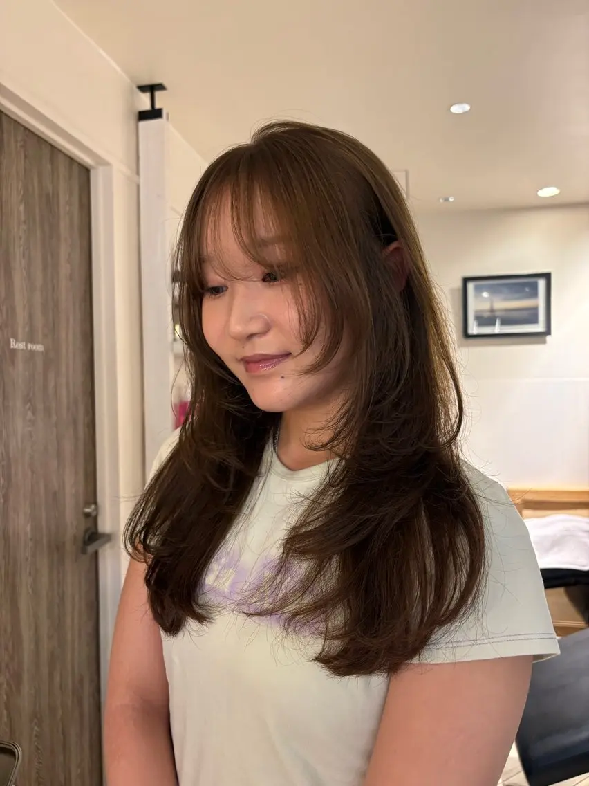 ロング ヘアカラー 透明感カラー 🧚♂️さえのヘアスタイル