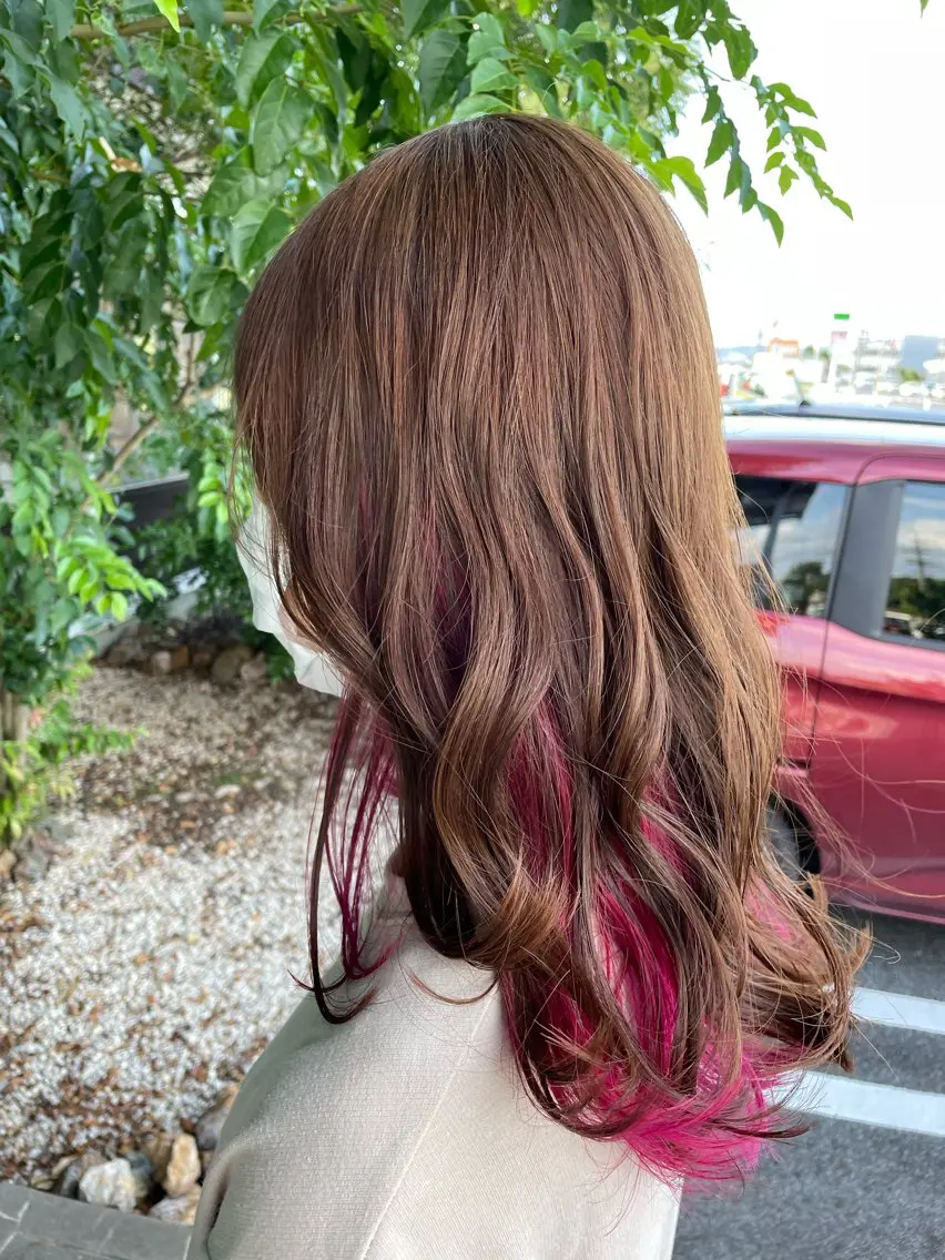ロング 栗田 桃のヘアスタイル