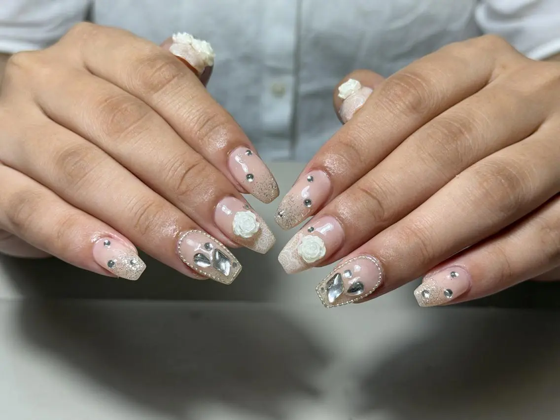 ネイル ハンドネイル ハンドケア 🍑 momo_nailのネイルデザイン