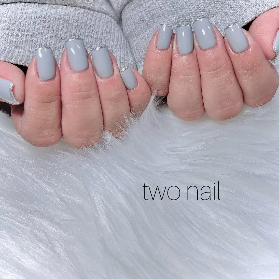 ネイル キラキラネイル ネイルチップ ホワイト ハンドネイル two nailのネイルデザイン