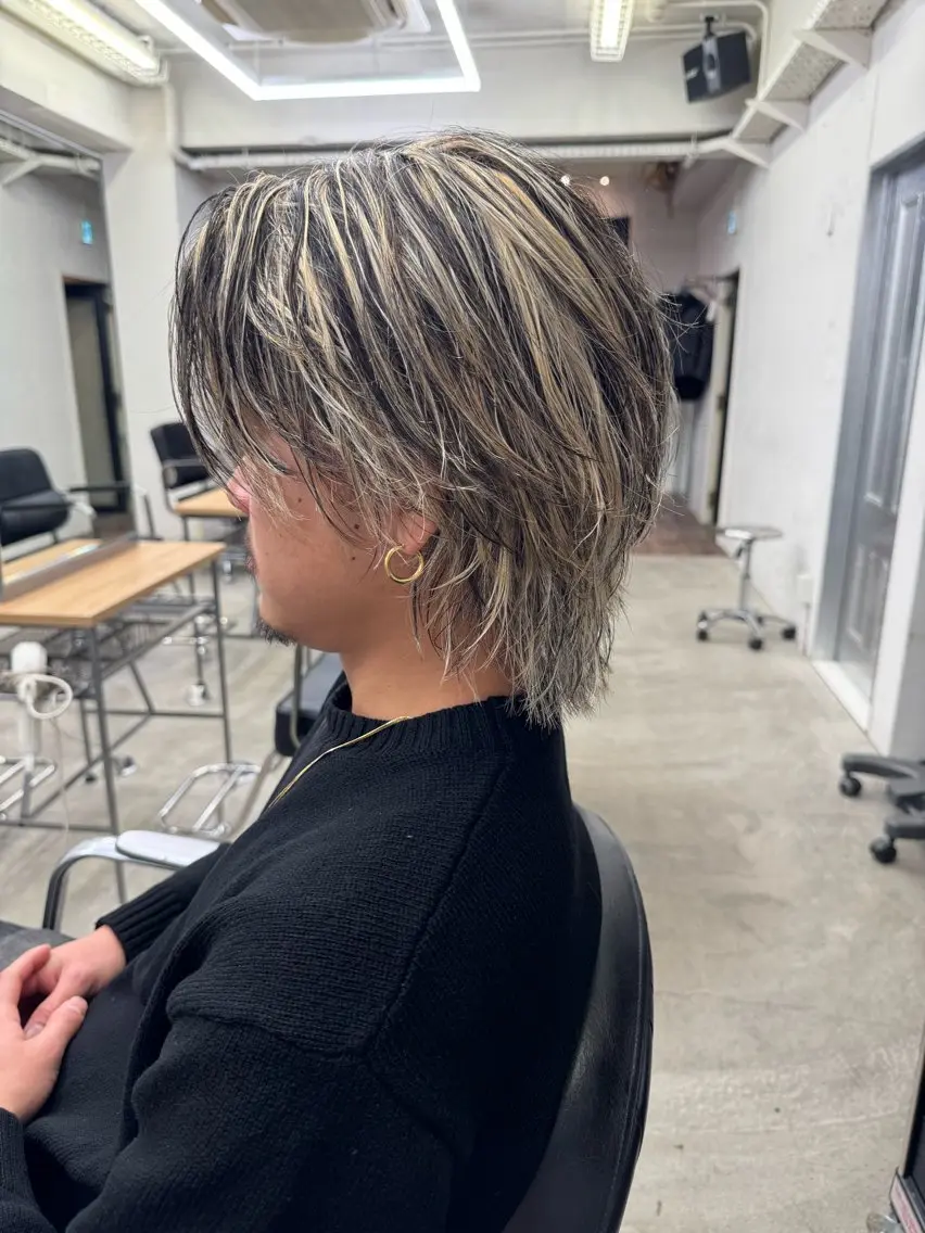 ミディアム カラー メンズ ミディアムパーマ メンズハイライト メンズメッシュ メンズパーマ ハイライトカラー カット ヘアカラー トリートメント 💈メンズ特化💈 TASUKUのヘアスタイル