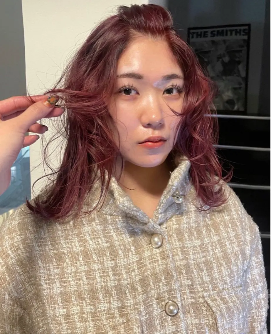 ミディアム カラー ファッションに 溶け込むstyleのヘアスタイル
