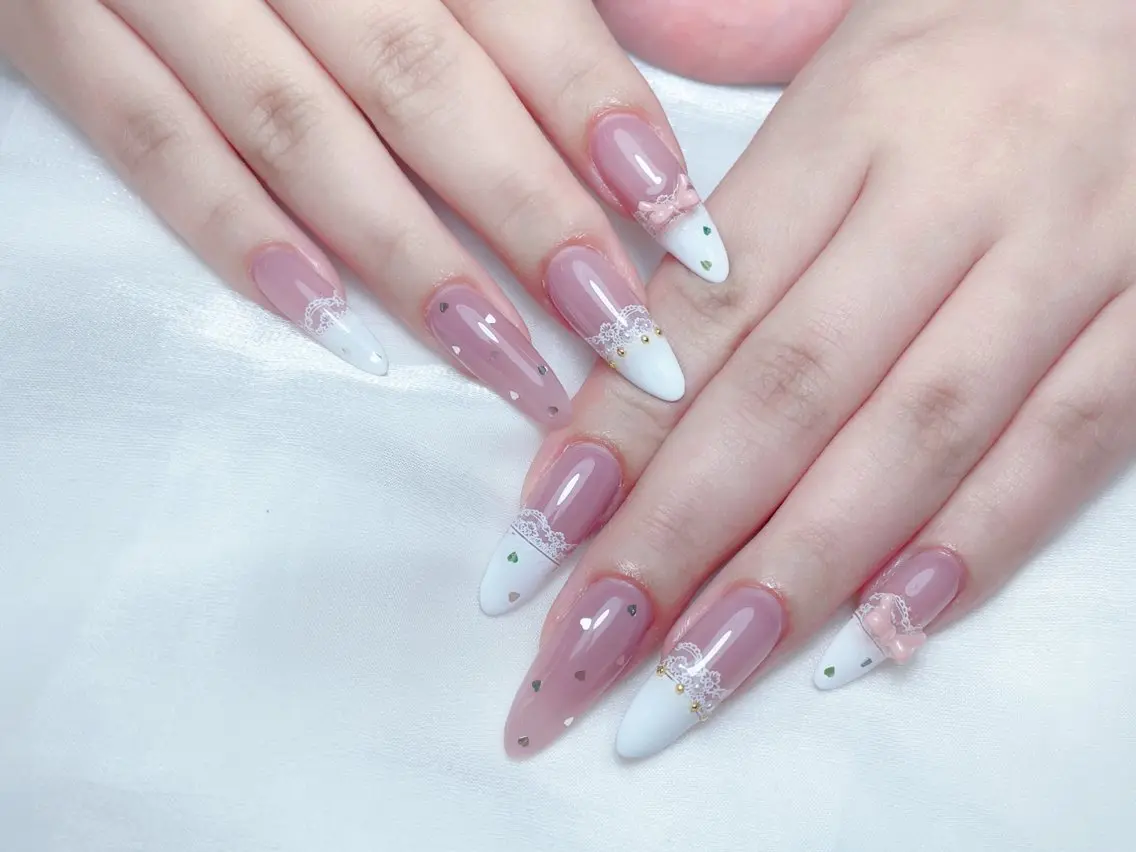 ネイル 🎀M nails✨ ビューティーのネイルデザイン