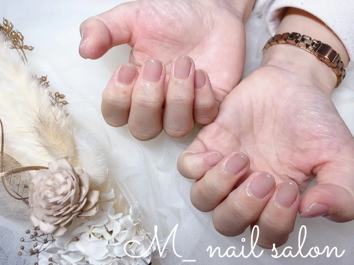 ネイル シンプルネイル M_ nail salonのネイルデザイン