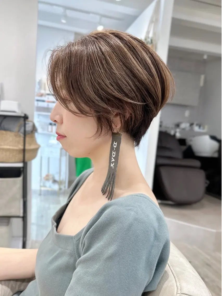 ショート 榎本 雪来のヘアスタイル