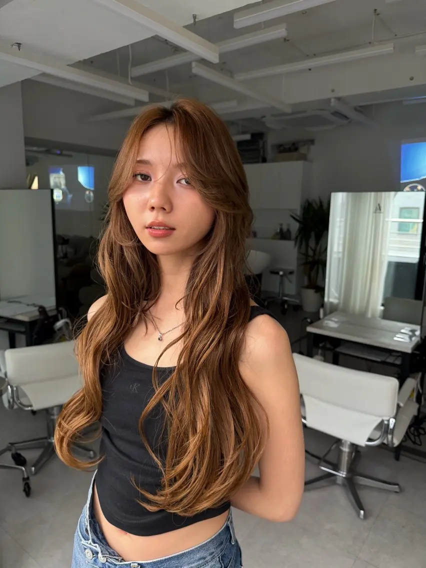 ロング カラー ヘアカラー トリートメント 顔まわりの神様✨ 透明感カラー藤嶋秀幸のヘアスタイル