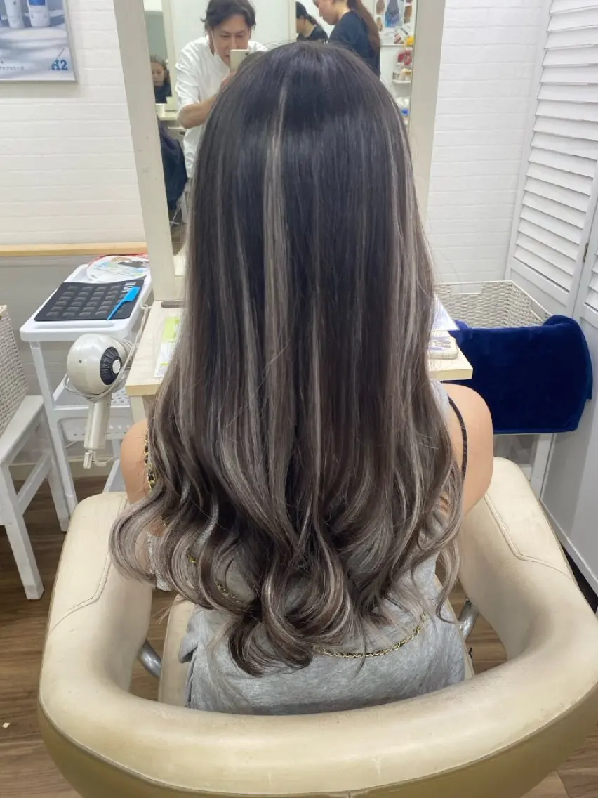 ロング エクステ エクステ GLOSS 心斎橋 山上のヘアスタイル
