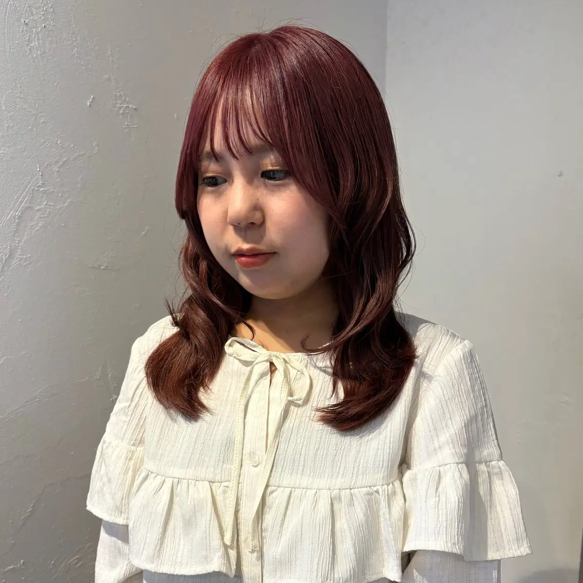 セミロング カラー mina / 透明感ベージュカラーのヘアスタイル