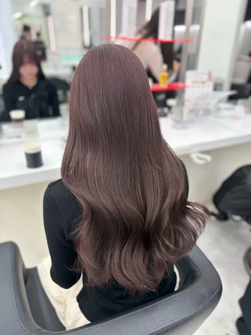ロング カラー ベージュカラー モカベージュ ヘアカラー ベージュ×レイヤー 🎼横浜/miu🤎のヘアスタイル