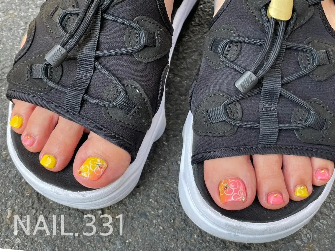 ネイル ハンドネイル Nail 331のネイルデザイン