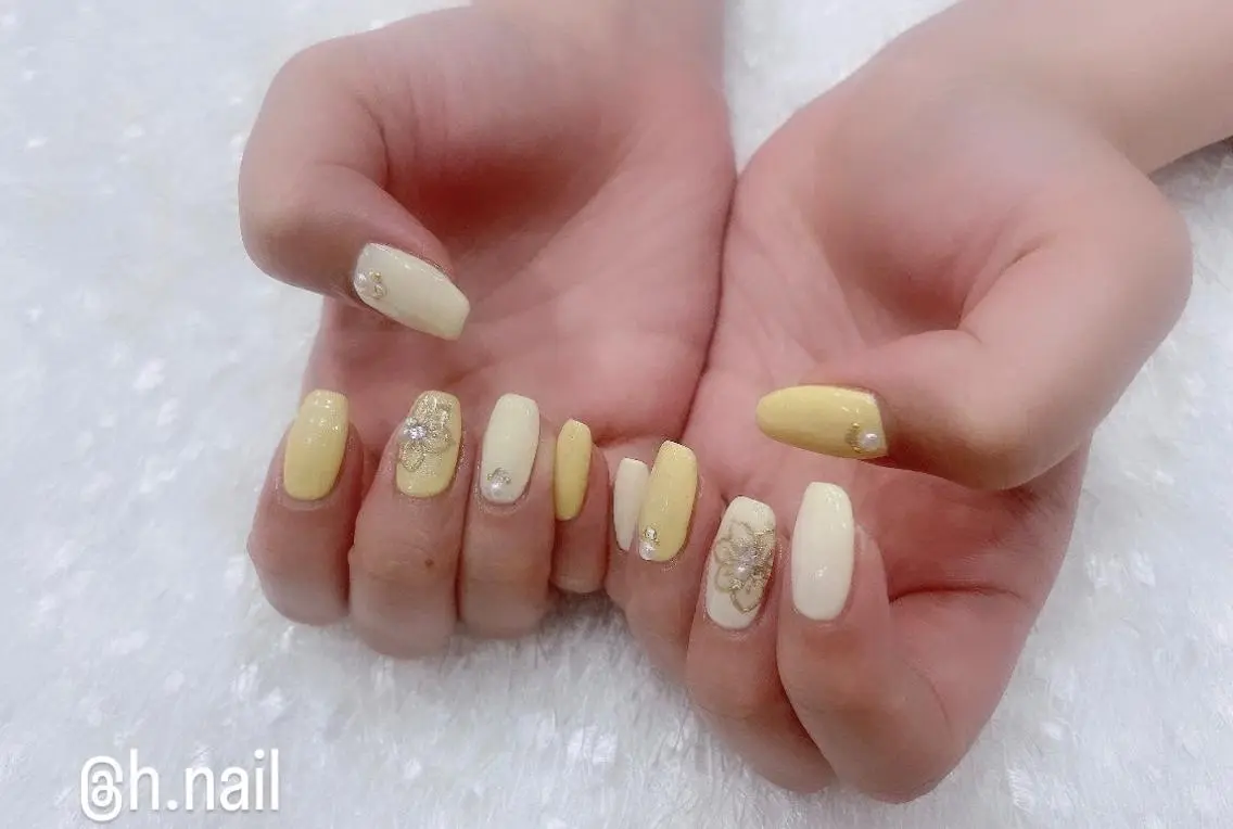 ネイル フラワーネイル 黄色 ネイリスト Nのネイルデザイン