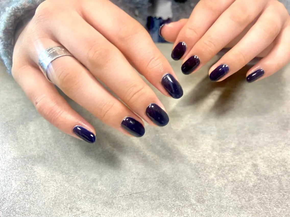 ネイル ネイビー ワンカラーネイル salon de oct.のネイルデザイン