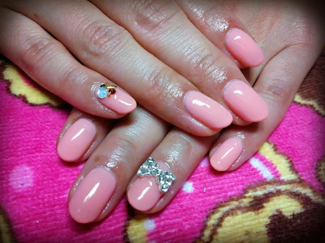 ネイル キラキラネイル ワンカラーネイル リボン シンプルネイル nail yukkoのネイルデザイン
