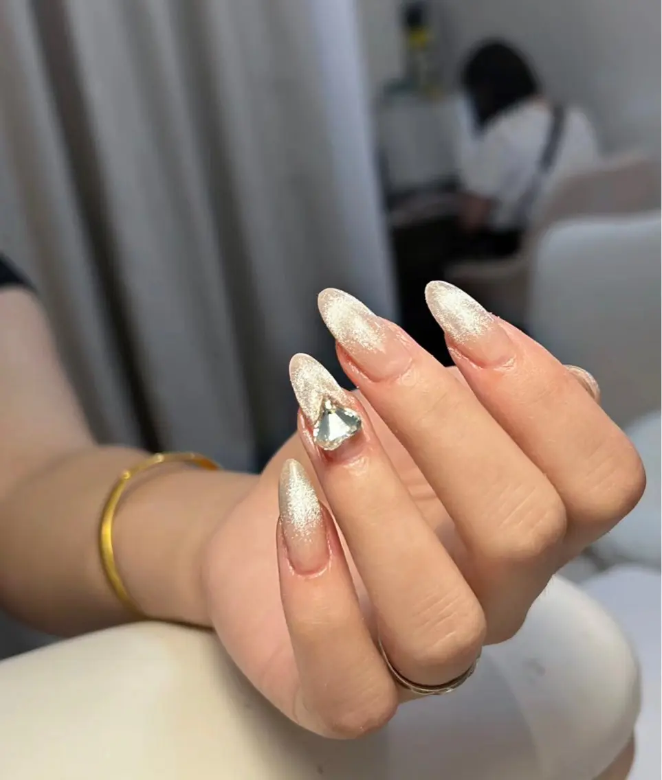 ロング ハンドネイル 🌟桜beauty 🌟プロ ネイリストのネイルデザイン