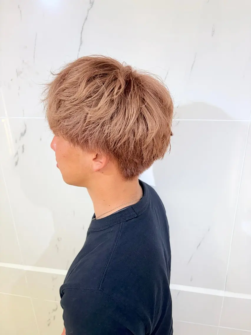 カラー 髙橋 欽春のヘアスタイル