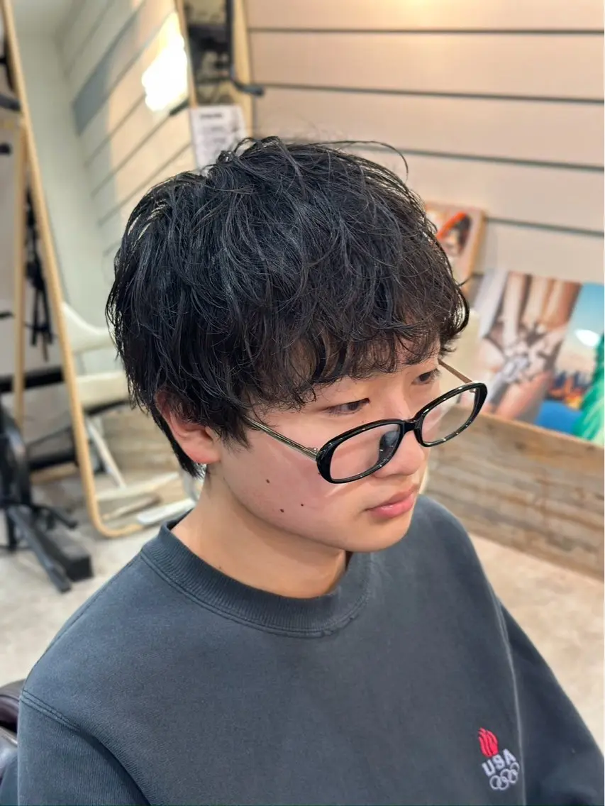 パーマ メンズ 俣木 磨我のヘアスタイル