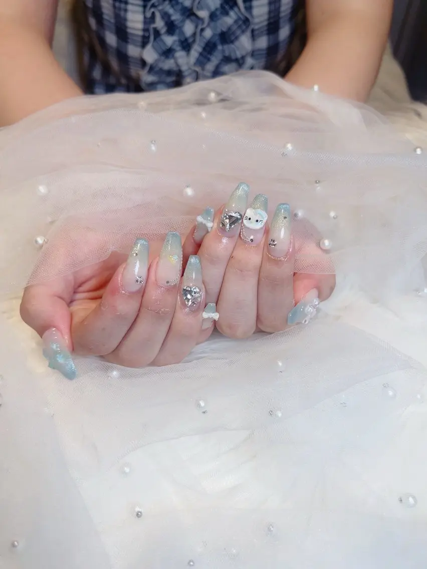 ネイル マグネットネイル 夏ネイル Naru Kelinailのネイルデザイン