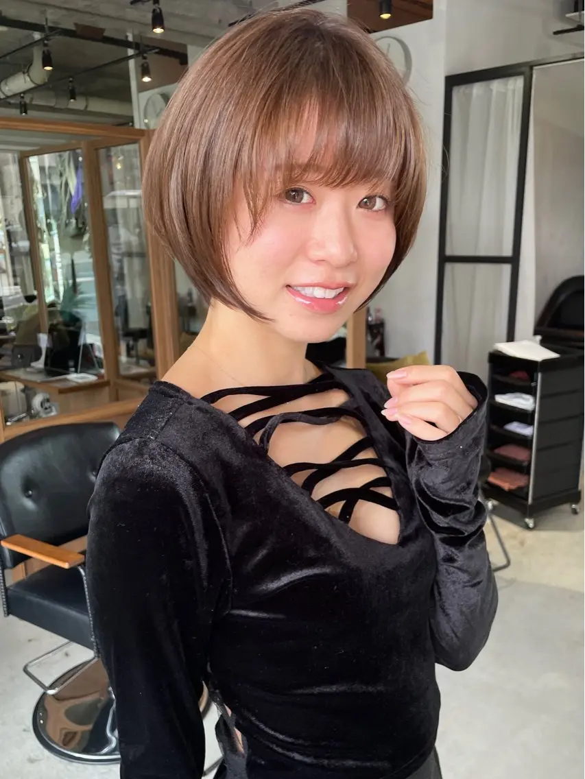ショート カラー カット ヘアカラー トリートメント FERIA池田 田岡啓佑のヘアスタイル