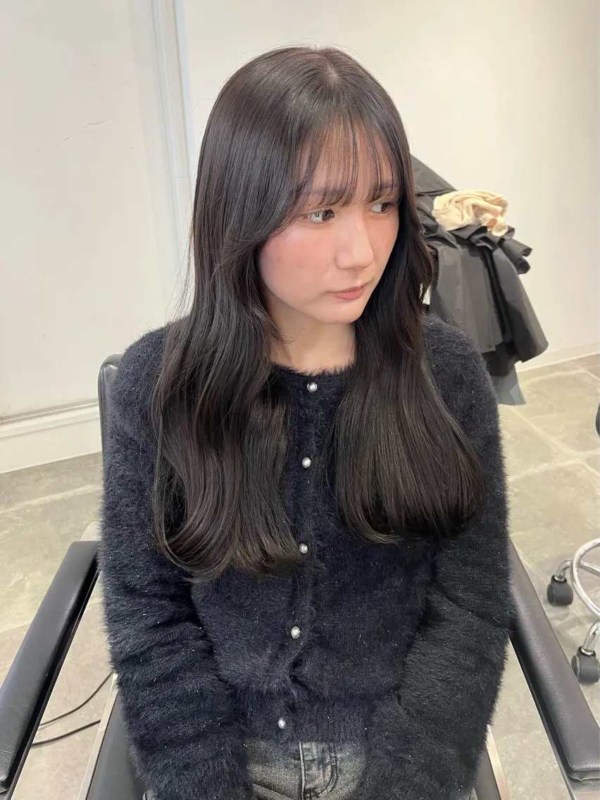 ロング カラー ヘアアレンジ カット ヘアカラー トリートメント ena/ブリーチなし 透明感・レイヤー🎀のヘアスタイル