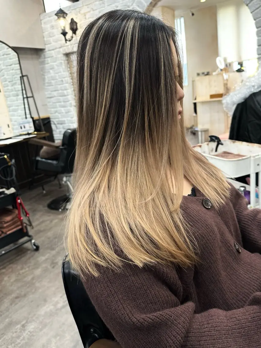 ロング ヘアカラー 💖透明感カラー HAYATO💖のヘアスタイル