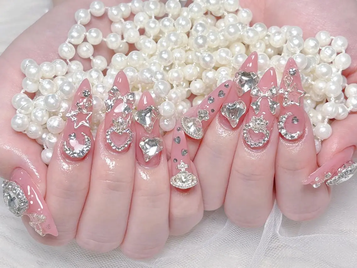 ネイル アートネイル オーロラネイル 長さ出し フットネイル ガーリー リリ 奈🎀のネイルデザイン