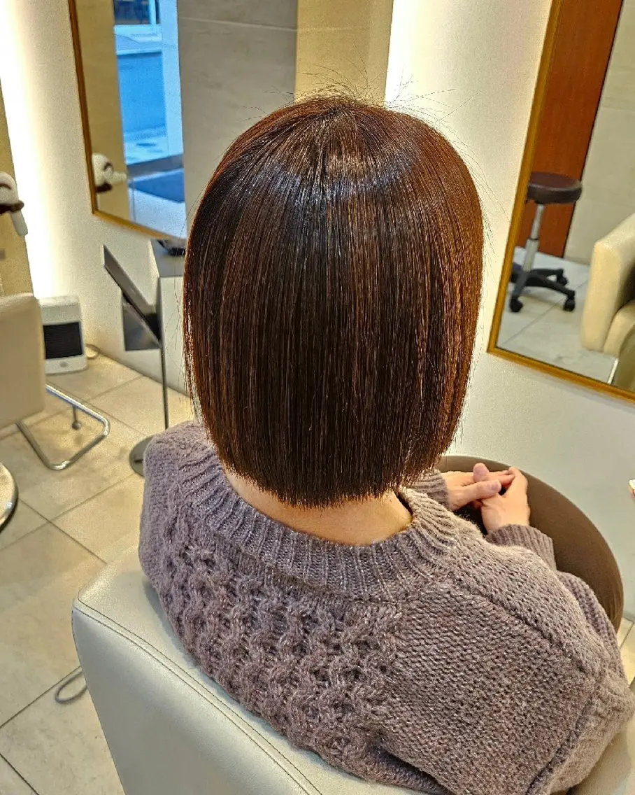 ミディアム ボブ カット ヘアカラー タカギ ヨウコのヘアスタイル
