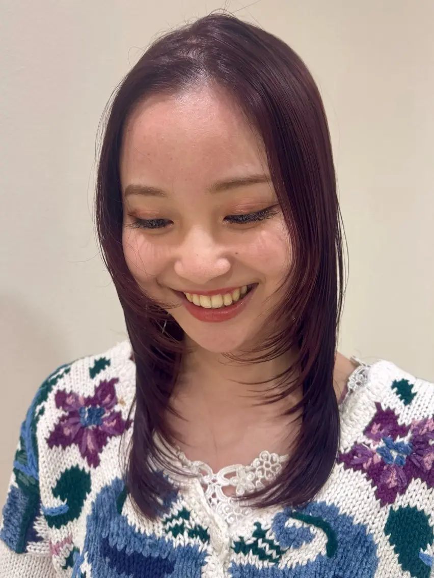 ロング ピンクブラウン 顔まわりレイヤー 顔周りカット レイヤーカット 暖色/レイヤーカット /艶髪/髪質改善/のマツエク・マツパデザイン