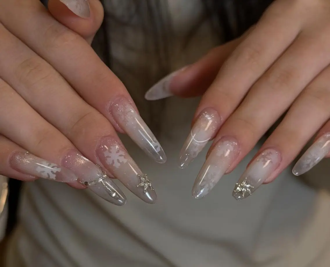 ネイル ハンドネイル 🎀 NaNa_nailのネイルデザイン