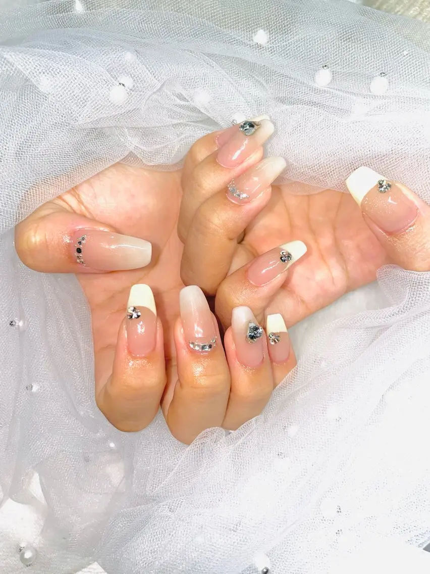 ネイル ハンドネイル I-nail Moeのネイルデザイン