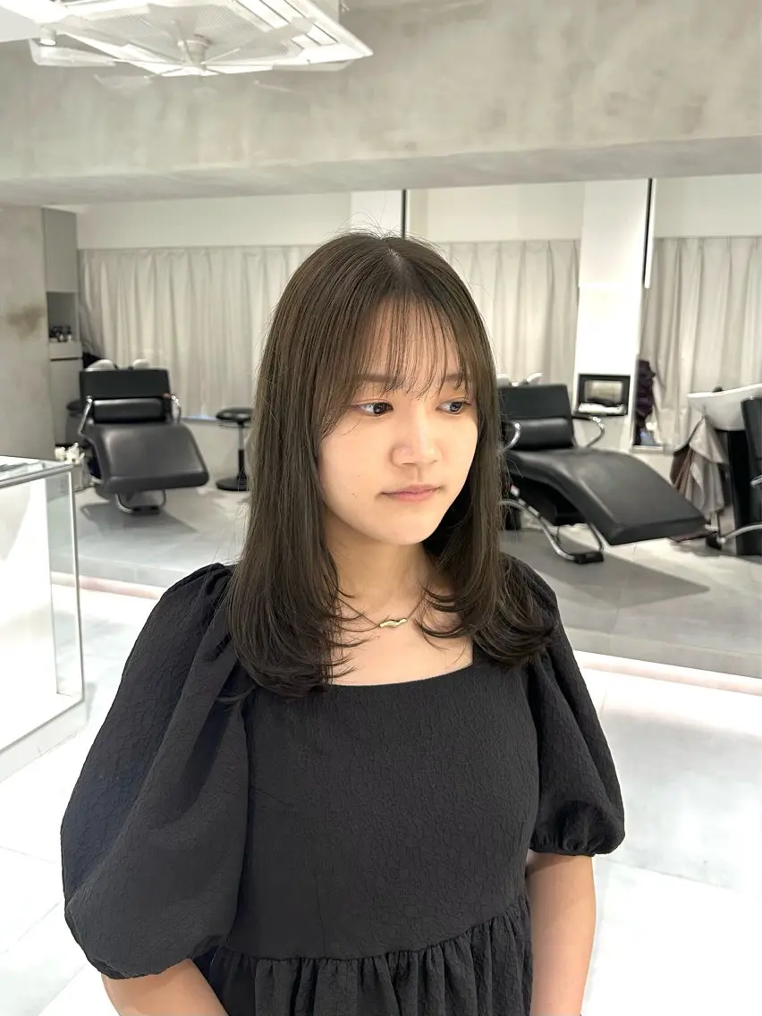 セミロング カラー カット ヘアカラー 🧚つやさらhair 🧚manakaのヘアスタイル