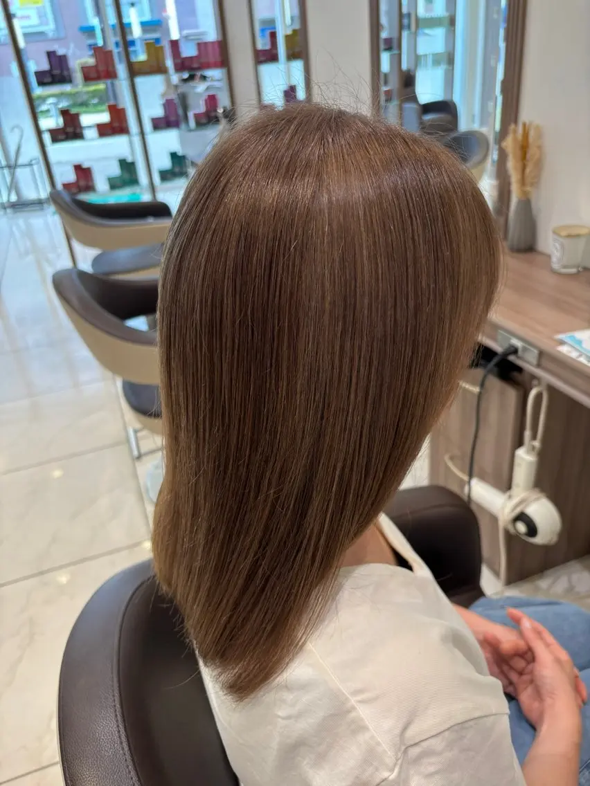ロング カラー ✨大人ショート・ ハイライト✨山口智弘のヘアスタイル