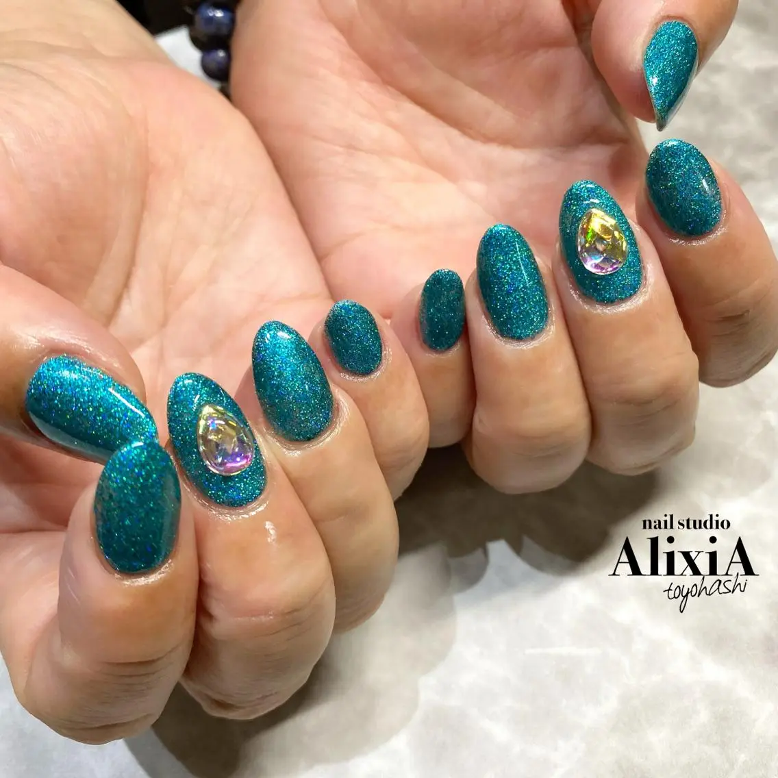 ネイル ハンドネイル AlixiA ゆみのネイルデザイン
