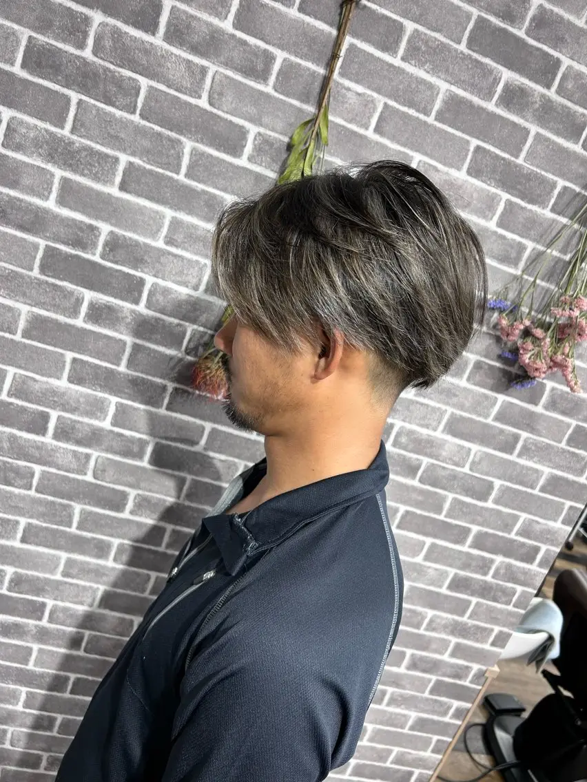 ショート 外国人風カラー ハイライト 韓国風ヘア レイヤーカット ショートヘア カット ヘアカラー AN'TIA小作代表 ⭐︎kazuma⭐︎のヘアスタイル
