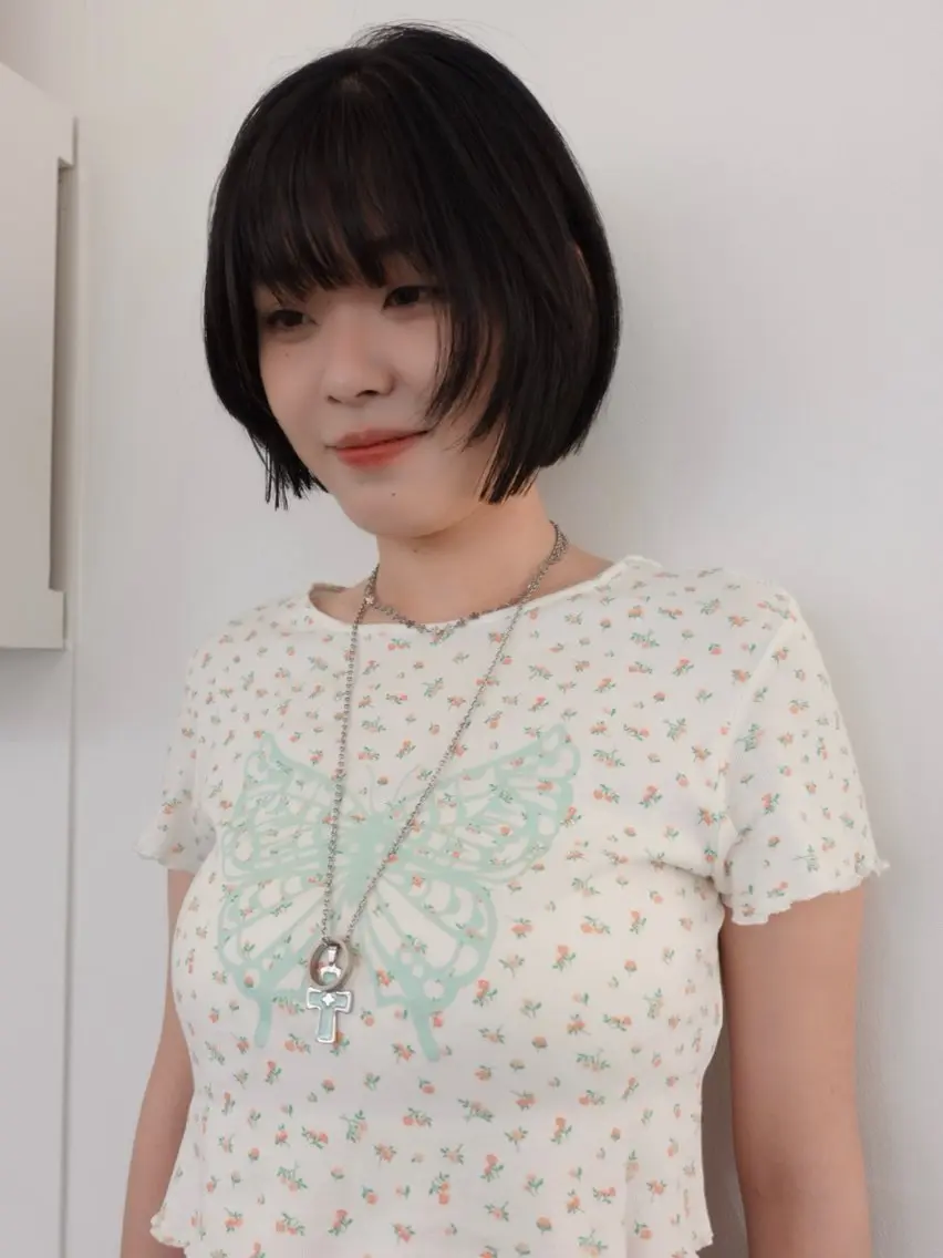 ミディアム カラー ヘアアレンジ 顔まわりレイヤー レイヤーカット カット ヘアカラー トリートメント mina 🌷のヘアスタイル