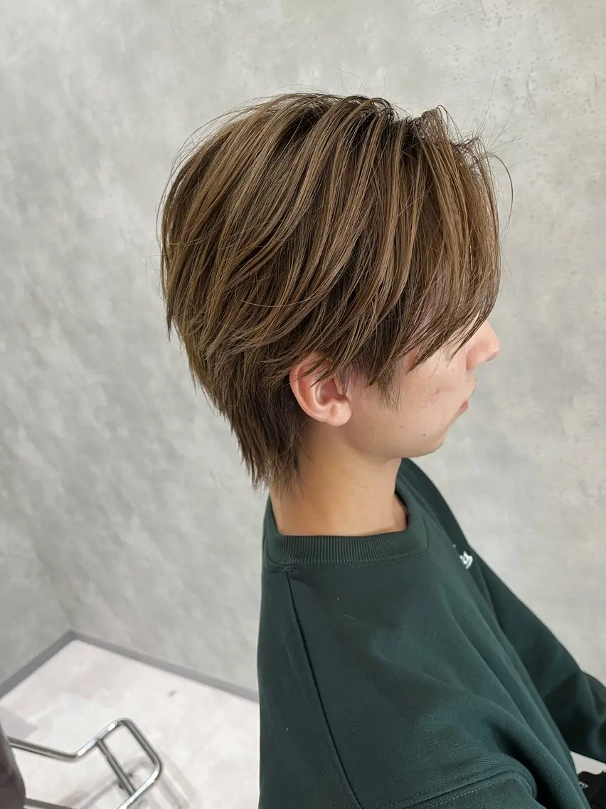 ミディアム カラー バレイヤージュ レイヤーカット パーマが得意な【最高 悠斗】のヘアスタイル