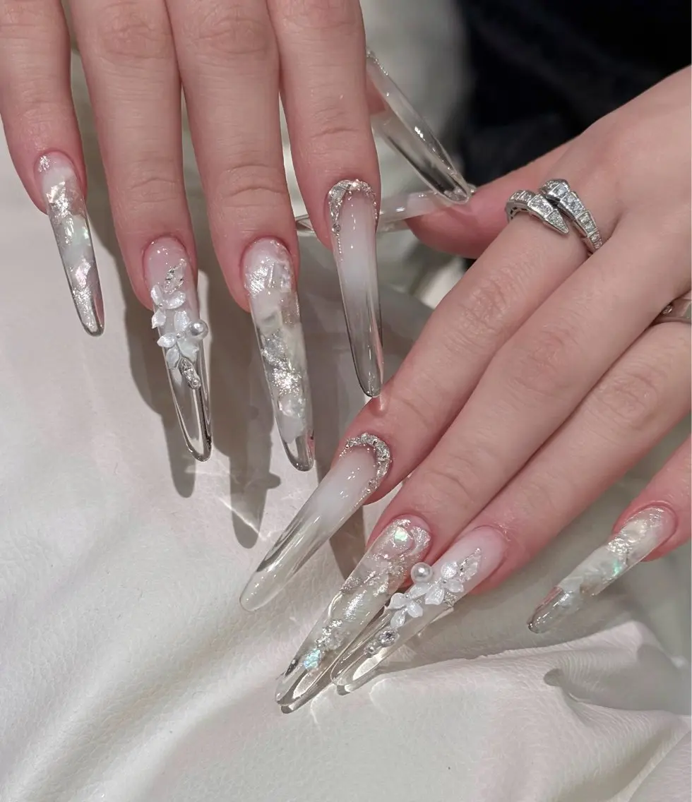 ネイル ハンドネイル Lily nail salonのネイルデザイン