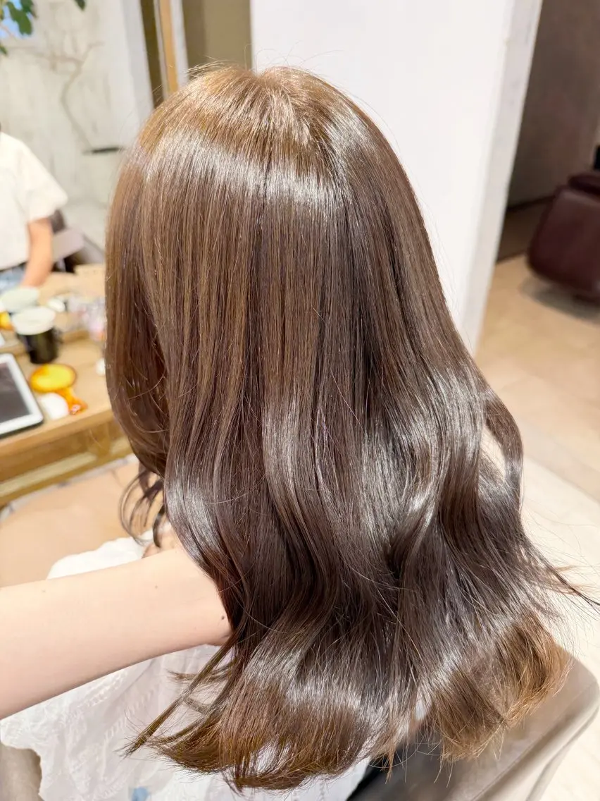 ミディアム ヘアカラー 杉浦 悠月のヘアスタイル