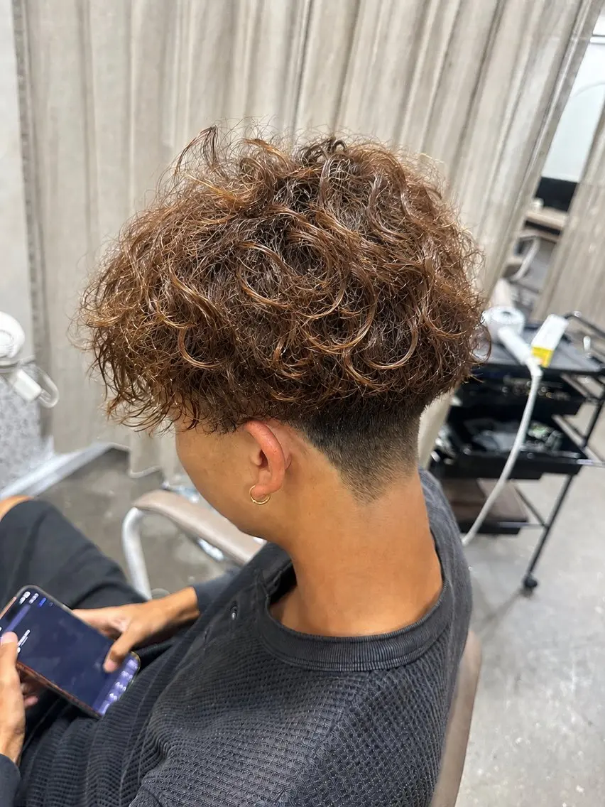 ショート カット パーマ ❤️可愛いハイトーン ならMINATOのヘアスタイル