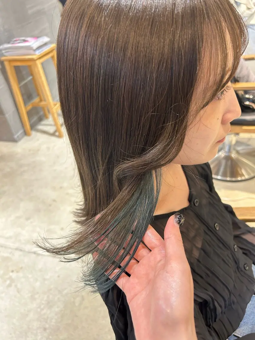 ミディアム カラー ・ nanokaのヘアスタイル