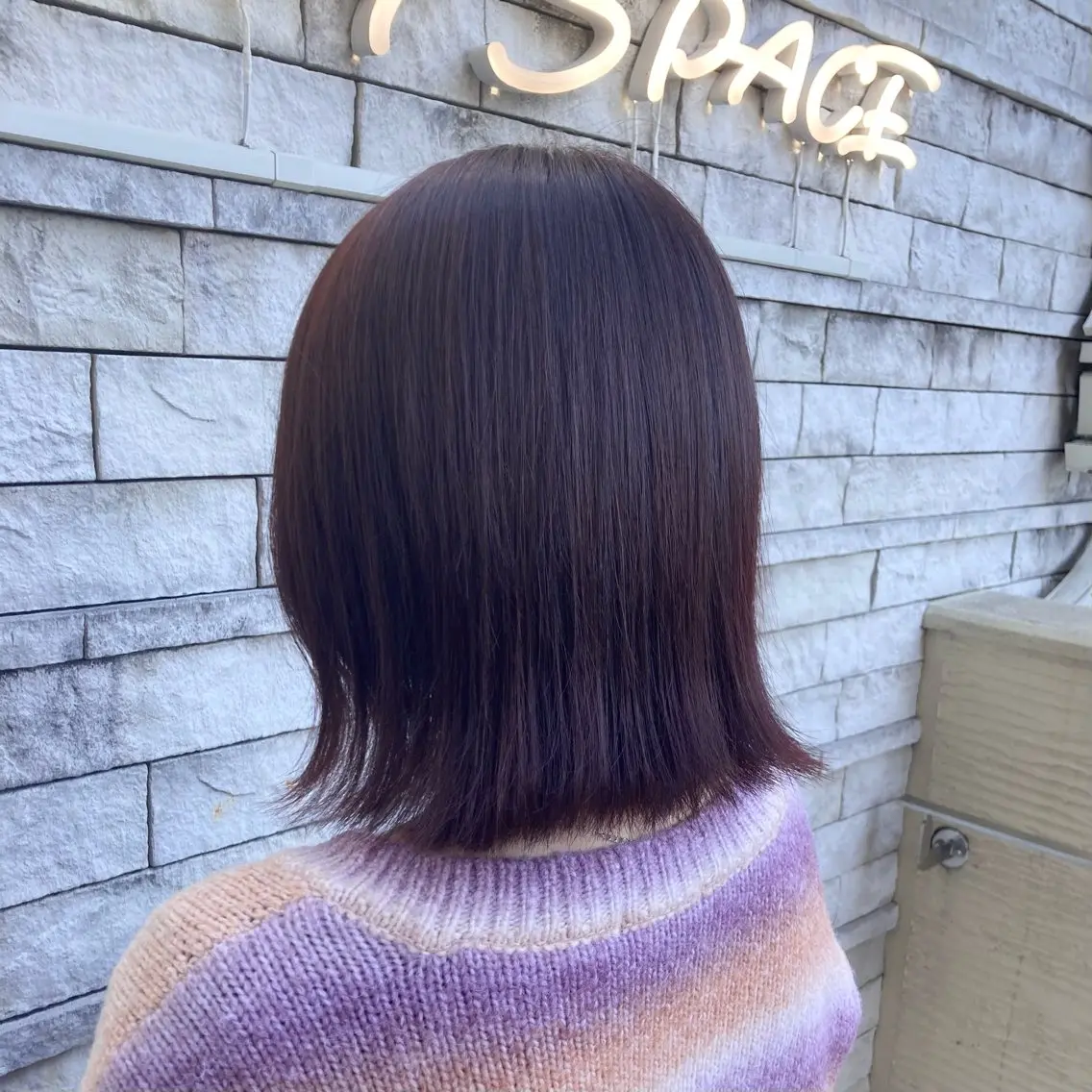 ミディアム カラー ブリーチ ラベンダーカラー ラベンダーピンク ブリーチなしカラー ピンクカラー ヘアカラー ピンクカラー🎀 米津 美佑のヘアスタイル