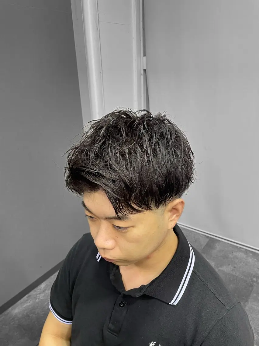 ショート メンズ フェードカット カット 平井 芳琉のヘアスタイル