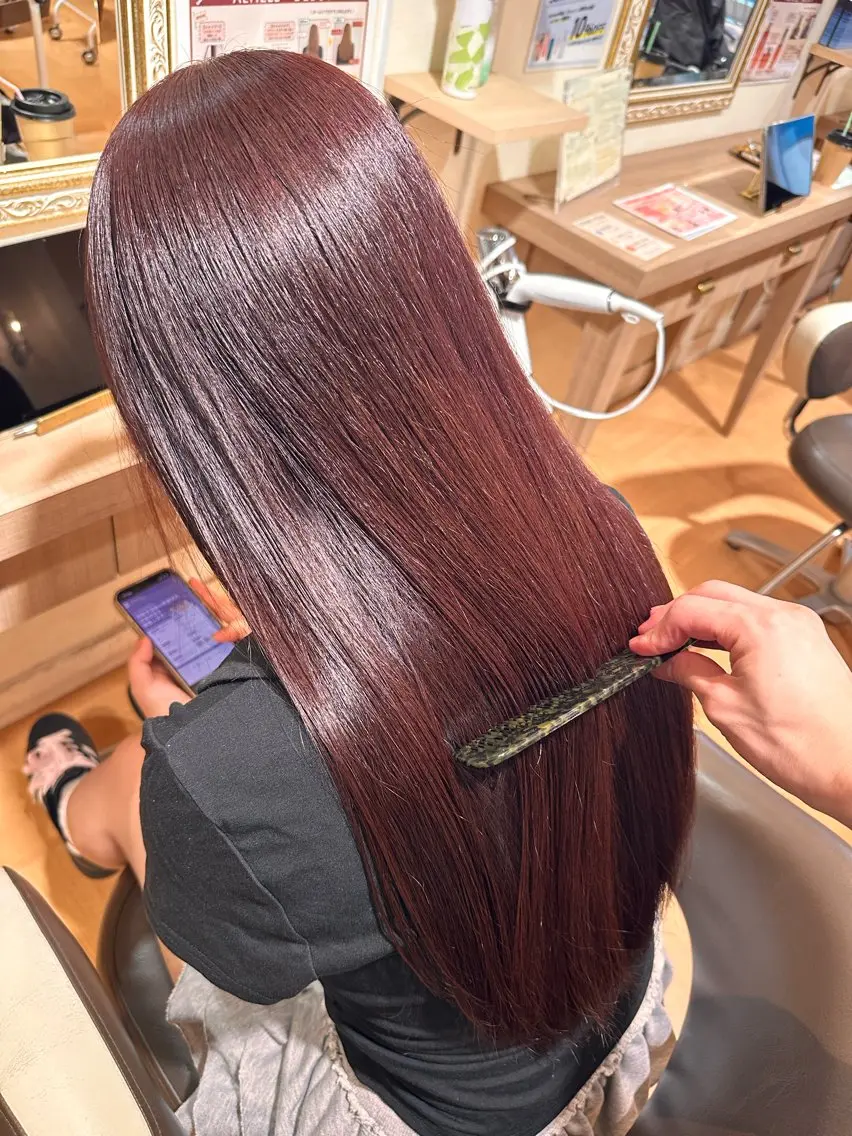 ロング ヘアカラー 【yuni】 コタロウのヘアスタイル