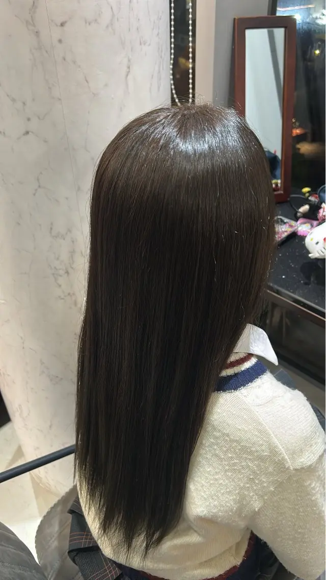ロング ヘアカラー 吉田 拓人のヘアスタイル