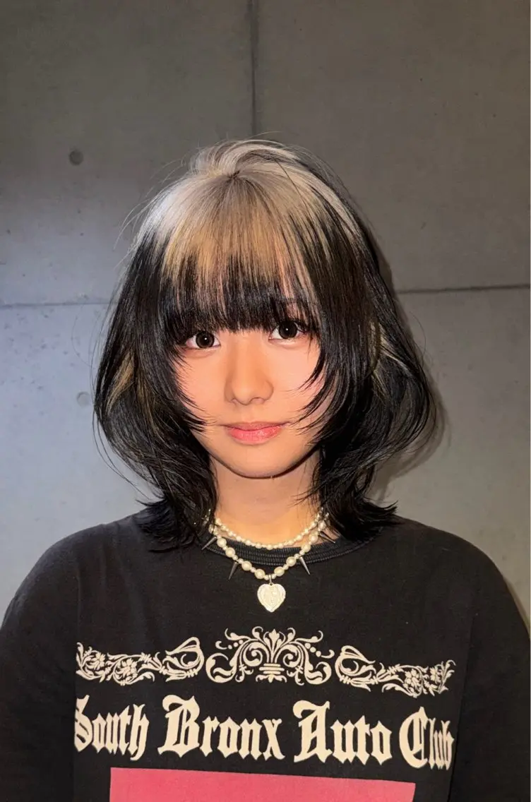セミロング カラー カット ヘアカラー だいち/ブリーチ/ レイヤーカットのヘアスタイル