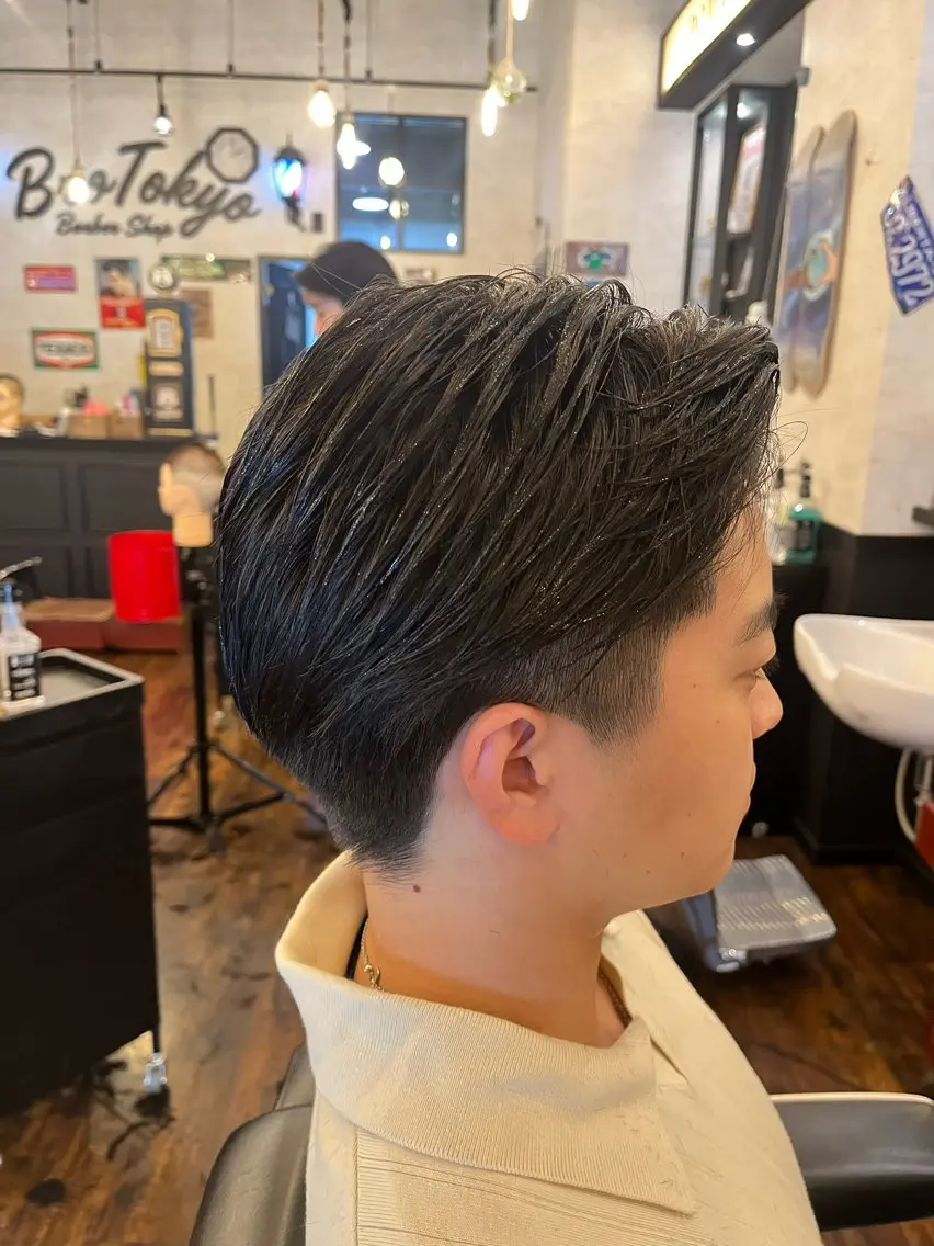 ショート 山崎 ユキヤのヘアスタイル