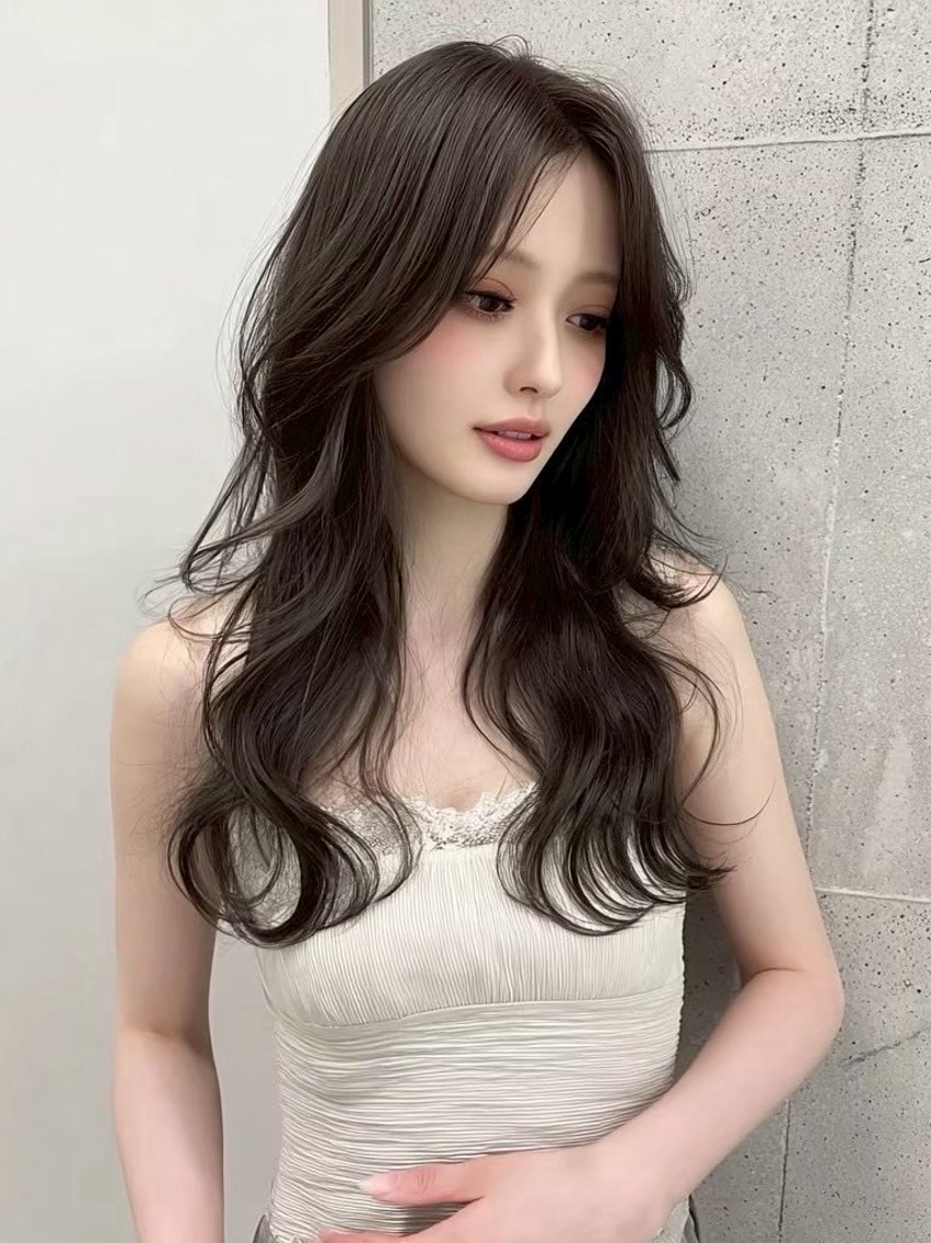 ミディアム カット ヘアカラー トリートメント 🖤🤍石川 アイリ🤍🖤のヘアスタイル