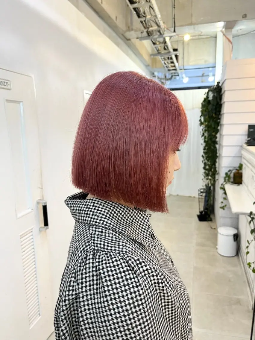 ショート カラー ピンクカラー ボブ ブリーチ有無Wカラー メンズパーマ大成のヘアスタイル