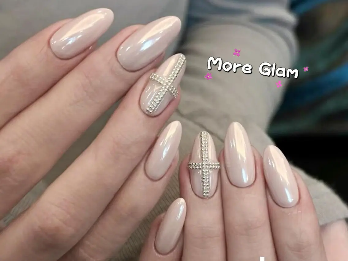 ネイル 長さ出し フットネイル フレンチネイル ジェルネイル ガラスフレンチ MoreGlam ネイルのネイルデザイン