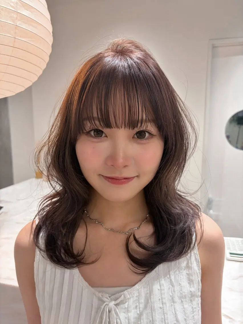 セミロング ラベンダーベージュ ヘアカラー 透明感カラー🪽 ゆうかのヘアスタイル